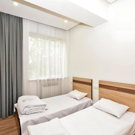 Rent Inn Yerevan On Chaykovski Street מראה חיצוני תמונה
