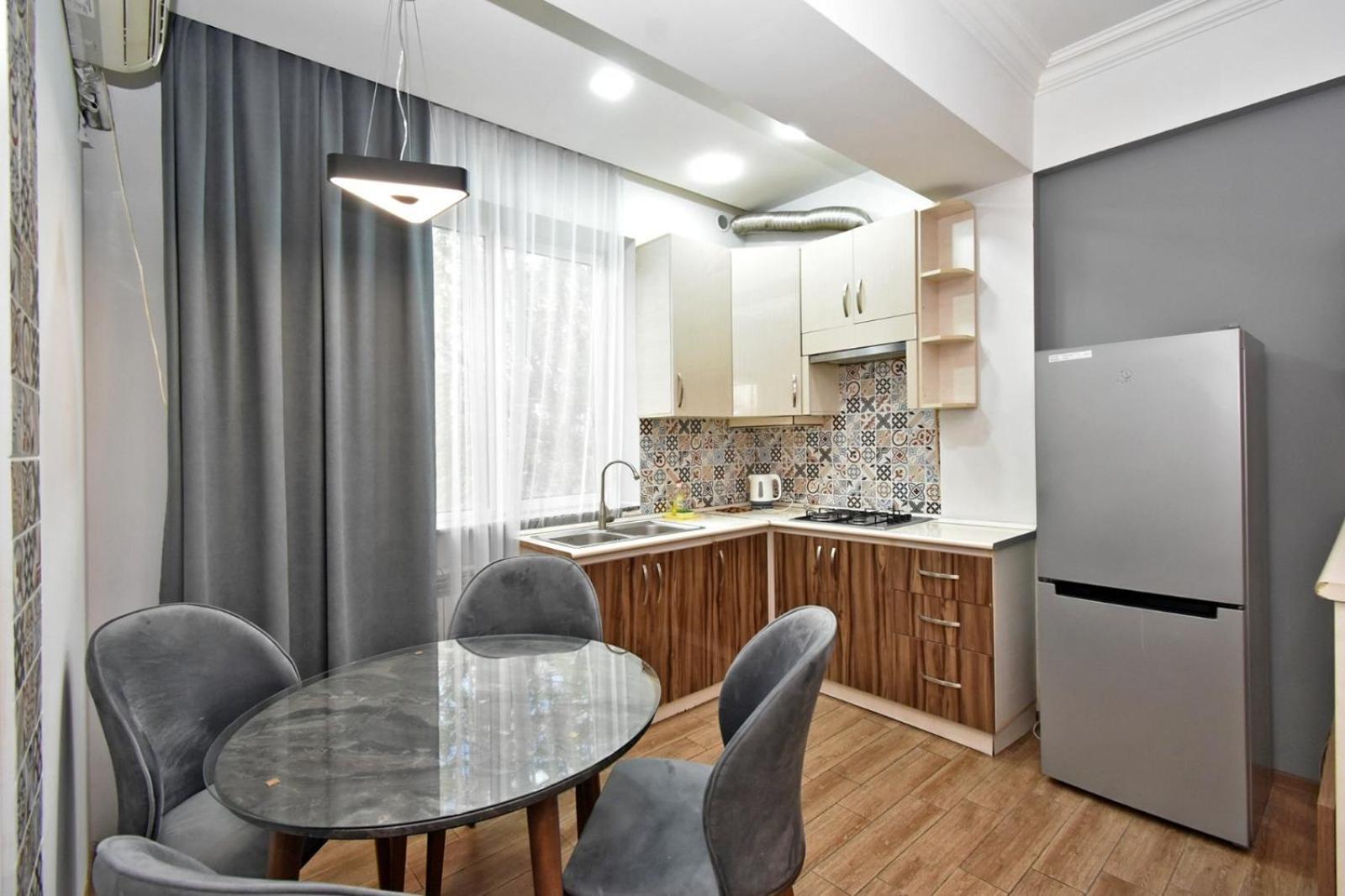 Rent Inn Yerevan On Chaykovski Street מראה חיצוני תמונה